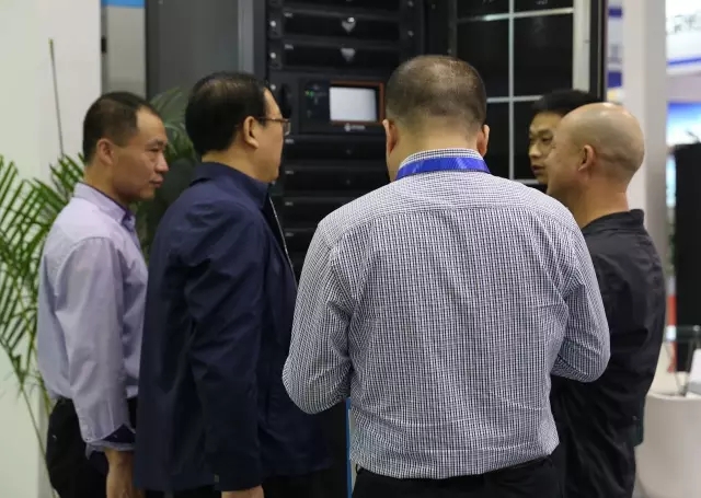 升博体育首页销售人员接待客户
